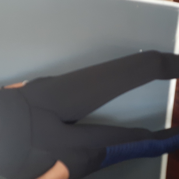 Athleta black blue ankle crop Leggings size xs - Picture 2 of 14